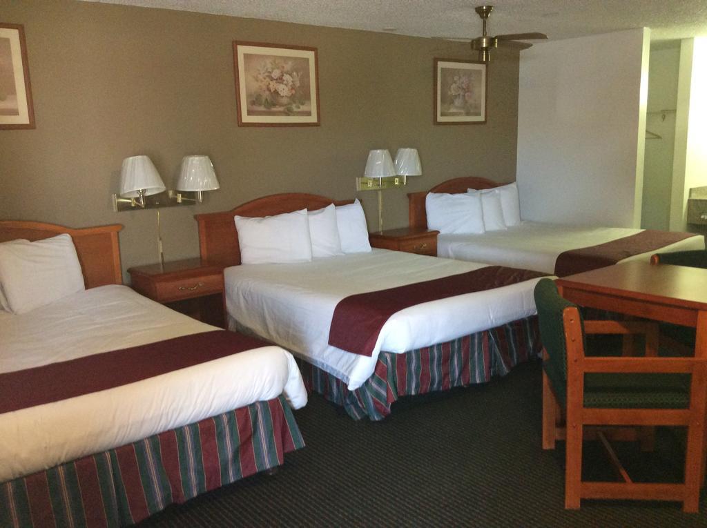 Sagamar Inn Cleburne Exterior photo